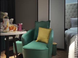 【探花精选】风韵犹存的良家熟女，长裙高跟鞋，跪着深喉插嘴，持续输出,疯狂爆草封面图